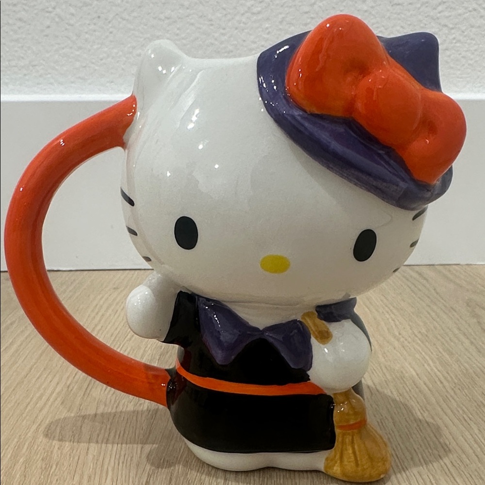 Hello Kitty Witch Halloween Mug